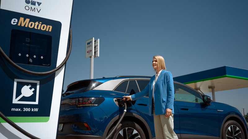 OMV rolls out eMotion brand for ultra-fast charging in electromobility OMV rolls out eMotion brand for ultra-fast charging in electromobility